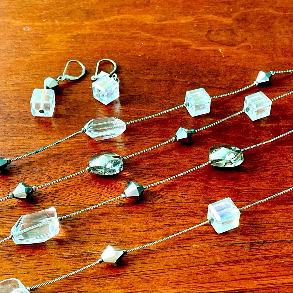 Premier Designs Ice Crystal Necklace 20167 and Earrings